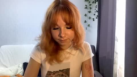 Snapshot of vertiegartrell chatting on July 28, 1:45 am Lina online show from July 28, 1:45 am