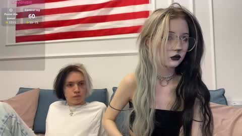 veryraretwins online show from February 23, 11:46 pm