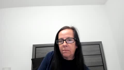 verysassypeachgoddess online show from November 11, 1:00 pm