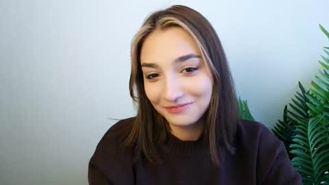 Snapshot of veryveryshygirl chatting on October 28, 11:14 am Ana online show from October 28, 11:14 am