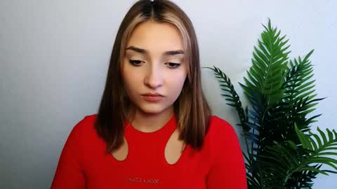 Snapshot of veryveryshygirl chatting on February 14, 2:14 pm Ana online show from February 14, 2:14 pm