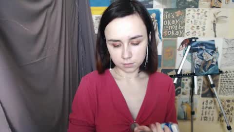 veryveryvery_shy online show from January 10, 9:44 am