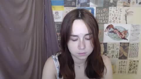 veryveryvery_shy online show from November 25, 12:05 pm