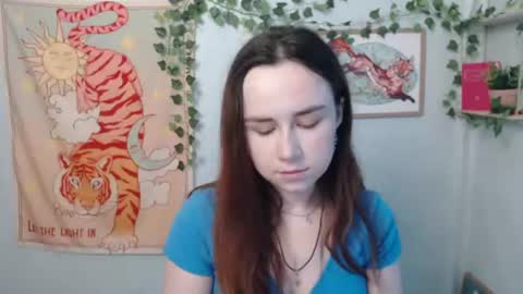 Snapshot of veryveryvery_shy chatting on June 26, 5:34 am veryveryvery_shy online show from June 26, 5:34 am