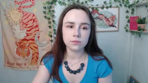 Snapshot of veryveryvery_shy chatting on July 1, 5:42 am veryveryvery_shy online show from July 1, 5:42 am
