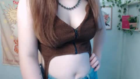 Snapshot of veryveryvery_shy chatting on July 11, 5:54 am veryveryvery_shy online show from July 11, 5:54 am