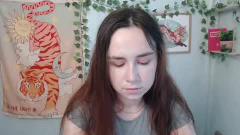 Snapshot of veryveryvery_shy chatting on July 21, 5:54 am veryveryvery_shy online show from July 21, 5:54 am