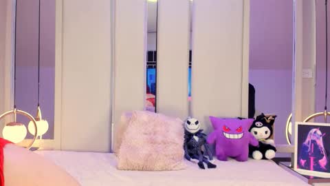 Vesper Velvet  online show from November 3, 8:54 pm