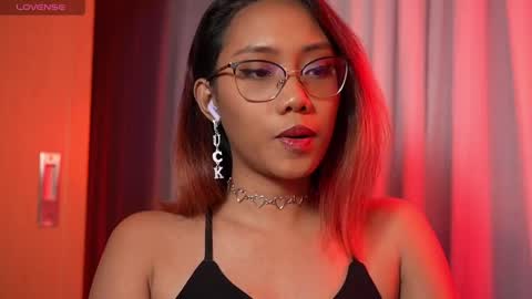 Vexa Nyx online show from June 5, 1:28 pm