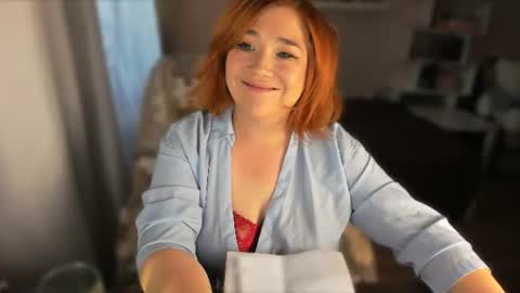 Snapshot of vi__vixen chatting on August 4, 5:37 pm Vi Vixen online show from August 4, 5:37 pm