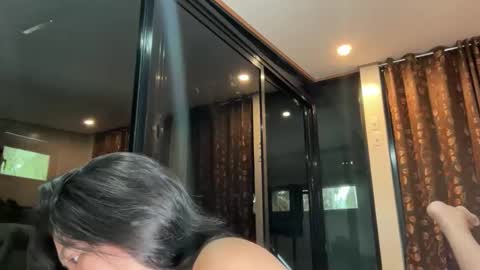 via_olala online show from March 6, 7:16 am