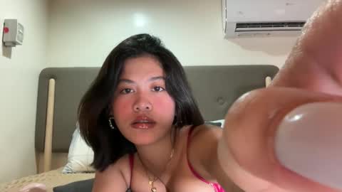 via_olala online show from May 4, 1:40 pm