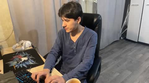 vialeras online show from November 1, 2:13 am