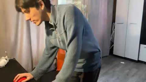 vialeras online show from March 12, 9:26 am