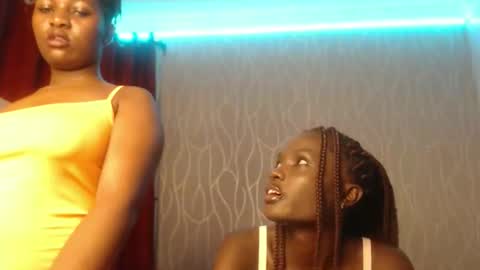 Vibrant online show from November 18, 4:22 pm