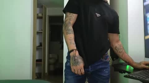 Victor cardenas online show from February 10, 10:09 pm