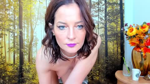 ViciousQueenu can call me Laura online show from January 12, 4:18 am