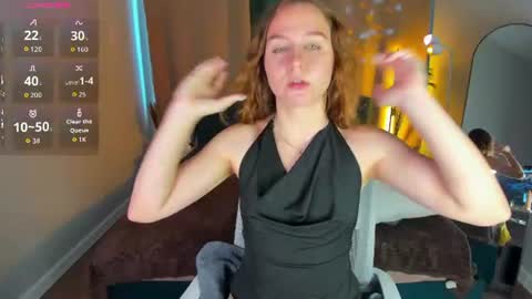 vicki_milles online show from August 5, 9:01 am
