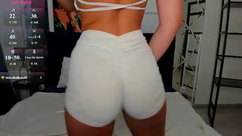 Snapshot of vickie_smith chatting on July 5, 1:01 am vickie_smith online show from July 5, 1:01 am