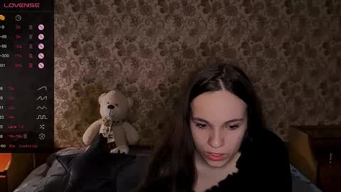 Snapshot of vicky_blake_ chatting on December 2, 10:05 pm Vicky online show from December 2, 10:05 pm