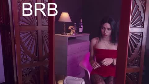 Snapshot of vicky_hot_x chatting on January 26, 2:03 am online show from January 26, 2:03 am