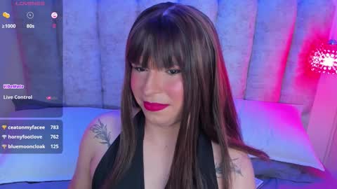 Snapshot of vicky_hot_x chatting on October 19, 12:33 am online show from October 19, 12:33 am