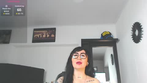 Vicky  online show from April 2, 8:34 am