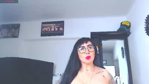 Vicky  online show from July 3, 11:05 am
