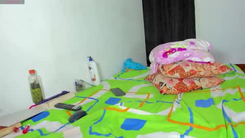 Snapshot of vicky_hotteei chatting on October 22, 3:40 am vicky manuela online show from October 22, 3:40 am