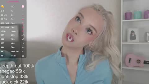 Snapshot of vickyfuckingdoll chatting on October 9, 11:03 pm vickyfuckingdoll online show from October 9, 11:03 pm