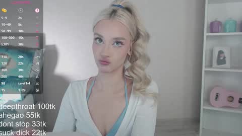 vickyfuckingdoll online show from March 13, 11:44 pm