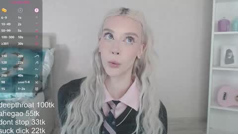 vickyfuckingdoll online show from March 17, 1:21 am