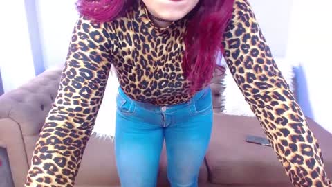 Snapshot of vickyjohnson1 chatting on January 4, 5:47 pm Vicky online show from January 4, 5:47 pm