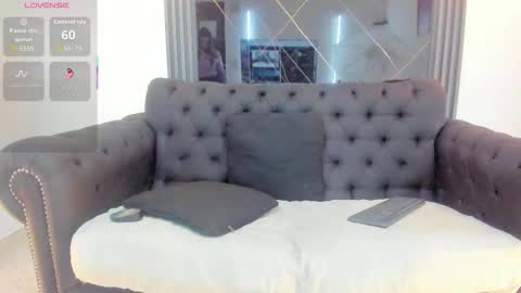 Snapshot of vickyjohnson1 chatting on January 11, 8:14 pm Vicky online show from January 11, 8:14 pm