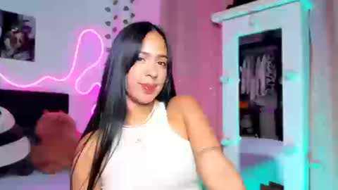 Snapshot of vickysth1 chatting on September 23, 12:24 am VICTORIA 3 online show from September 23, 12:24 am