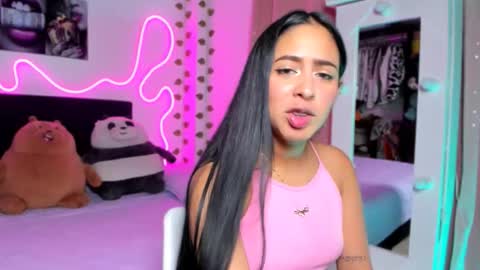 Snapshot of vickysth1 chatting on October 1, 11:00 pm VICTORIA 3 online show from October 1, 11:00 pm