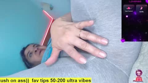 Snapshot of vickytera777 chatting on December 4, 12:47 pm vickytera777 online show from December 4, 12:47 pm