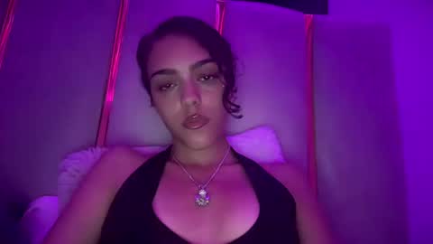 Goddess Victory  online show from May 9, 3:45 am