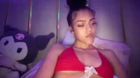 Goddess Victory  online show from July 7, 4:15 am