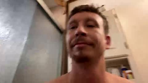 vicrobertson595 online show from November 4, 6:29 pm