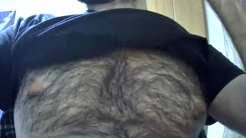VictorHume online show from May 10, 6:02 pm