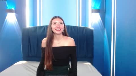 Snapshot of victoria017 chatting on November 9, 5:39 am Victoria online show from November 9, 5:39 am