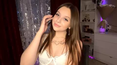 victoria2374 online show from April 17, 6:44 pm