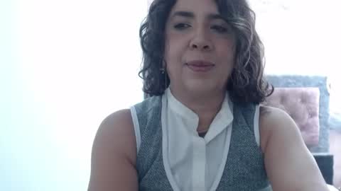 Snapshot of victoria25_meester chatting on June 25, 2:21 pm Hi guys Im victoria Be the one who can control me in PVT online show from June 25, 2:21 pm