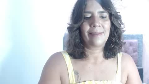 Snapshot of victoria25_meester chatting on July 27, 4:25 pm Hi guys Im victoria Be the one who can control me in PVT online show from July 27, 4:25 pm