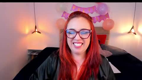 Snapshot of victoria_adamns chatting on July 28, 3:43 pm V I C T O R I A online show from July 28, 3:43 pm