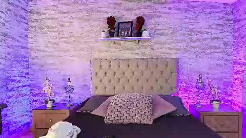 Snapshot of victoria_divine chatting on July 6, 6:54 pm Im Victoria Divine online show from July 6, 6:54 pm
