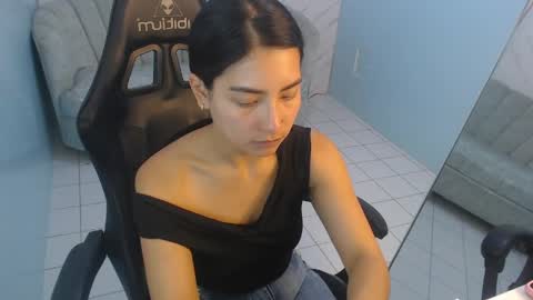 Victoria online show from April 25, 1:41 pm