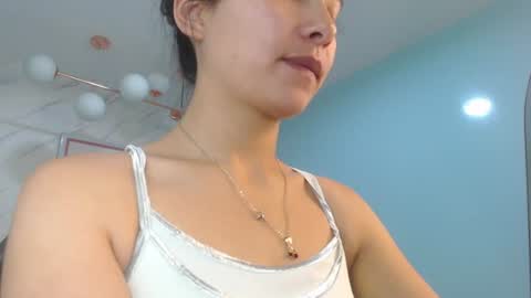 Victoria online show from June 29, 1:00 pm