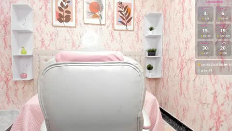 Snapshot of victoria_houston chatting on December 12, 3:21 am Victoria Houston online show from December 12, 3:21 am